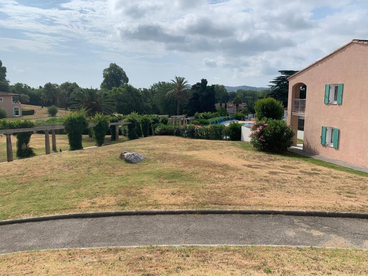 Appartement Grimaud Bord De Mer Eksteriør billede